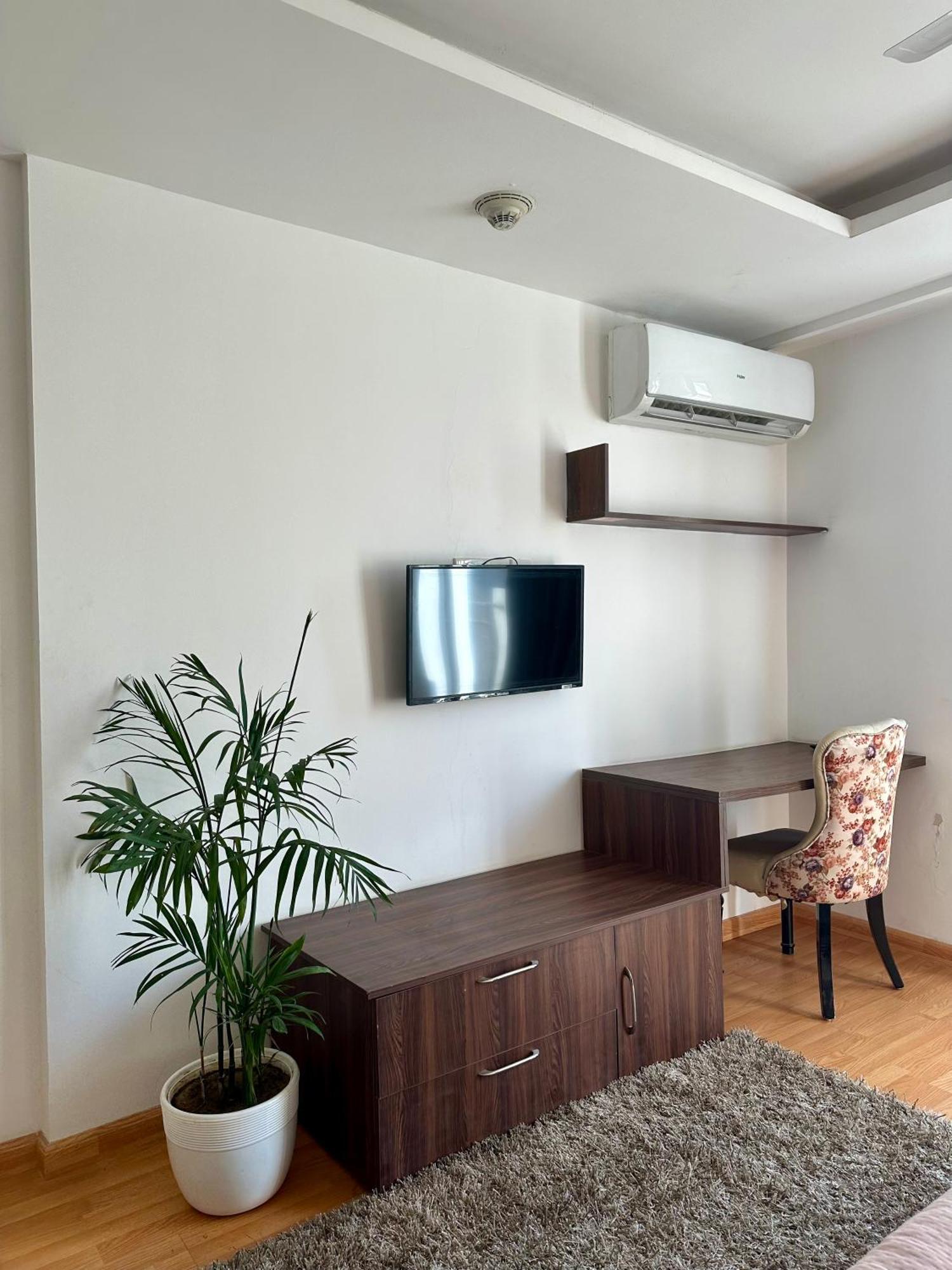 Flamingo Hotel Sector 67 I Studio Rooms I Gurgaon Buitenkant foto